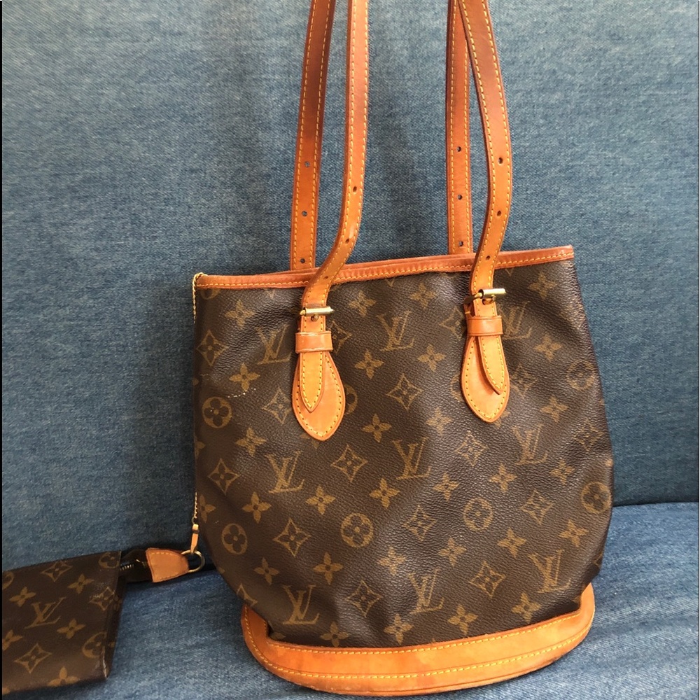 Authentic Louis Vuitton Purse Gem